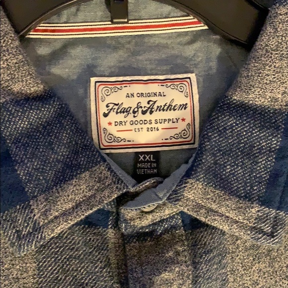 (Sold)Men’s XXL flannel shirt NWT - Picture 2 of 3